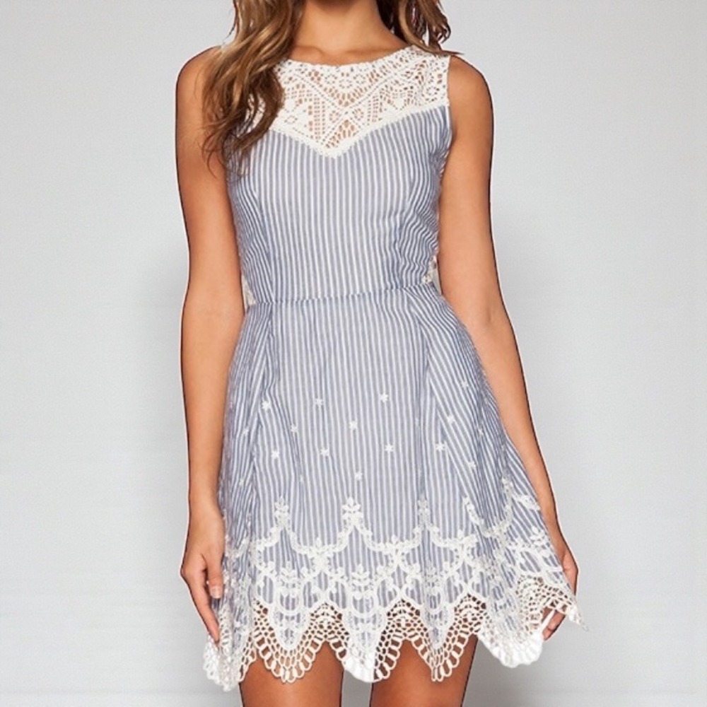 Greylin | Mindi Lace Trim Pin Stripe Dress Size L Modern Classic Nautical Chic